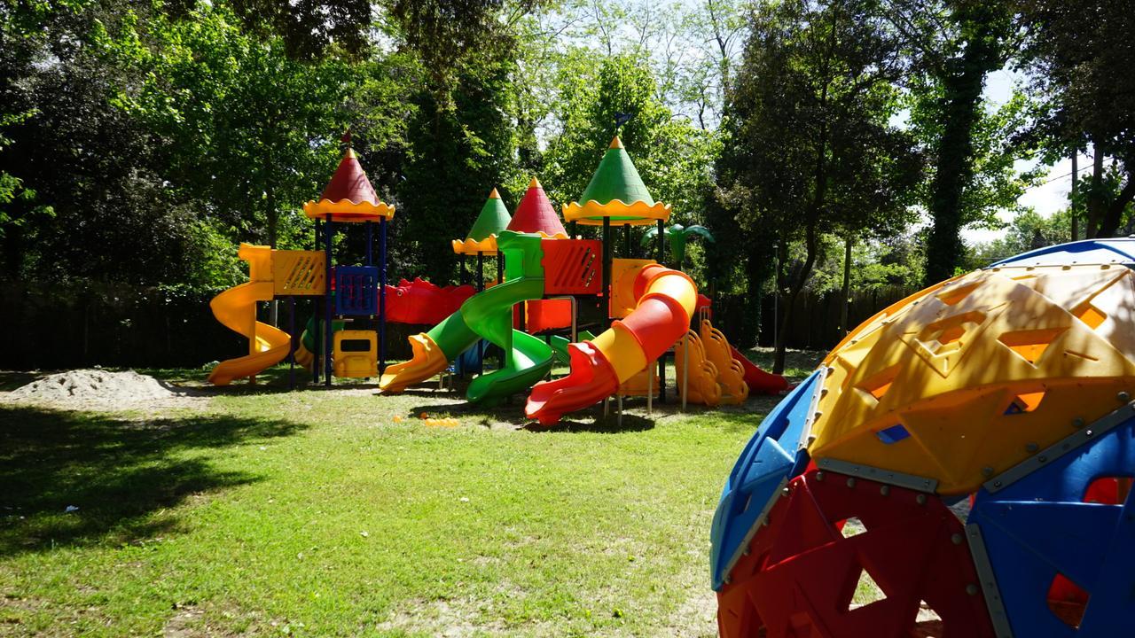 Village Camping *