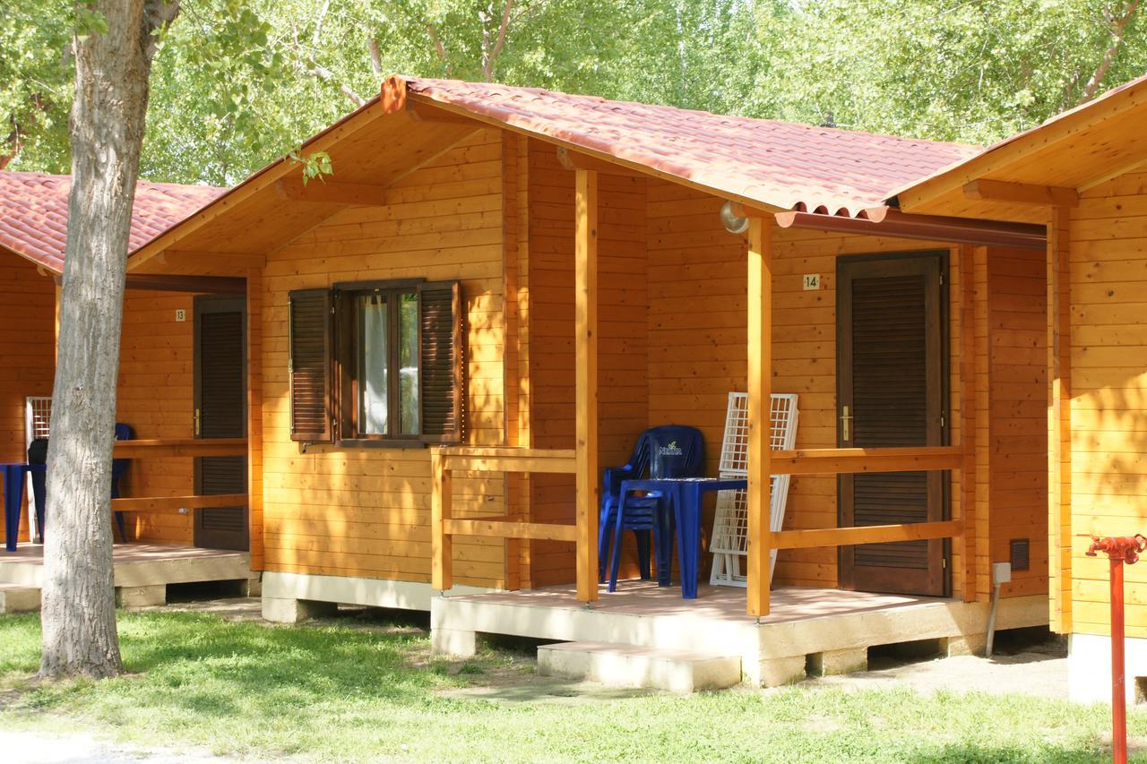Village Camping *