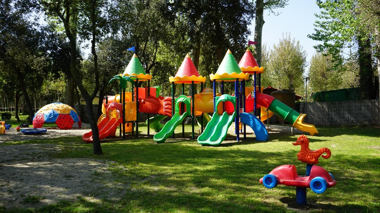 Village Camping *